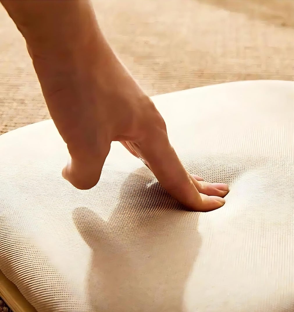 Chaise sans Pieds – Image 7